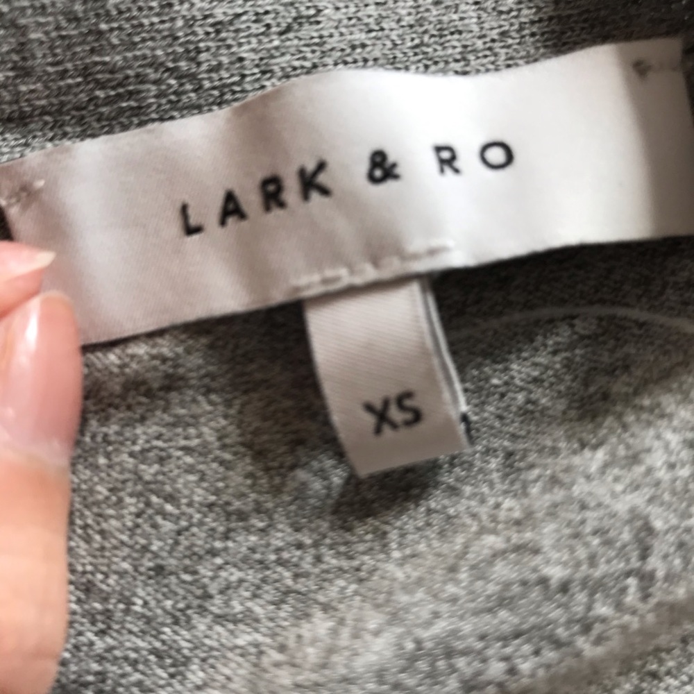 Lark & Ro cardigan - Picture 2 of 2